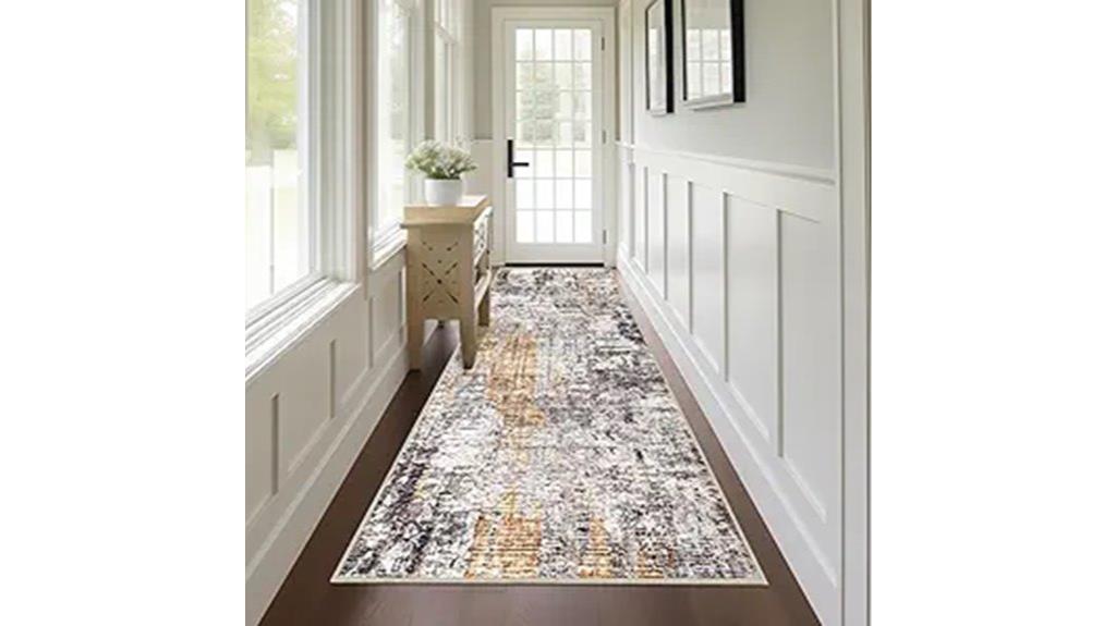 black and gold runner